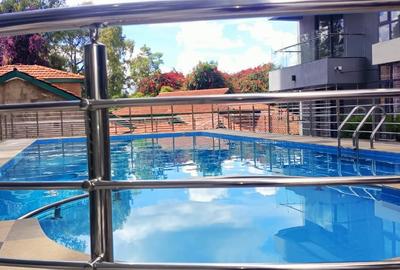 4 Bed Apartment with En Suite in Lavington