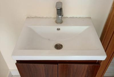 3 Bed Apartment with En Suite in Kilimani - 4