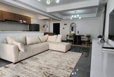 Serviced 2 Bed Apartment with En Suite in Riverside