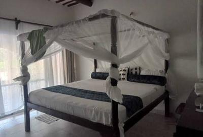 Serviced 2 Bed Apartment with En Suite at Diani Beach Road