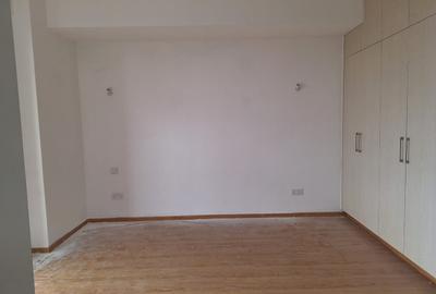 3 Bed Apartment with En Suite in Kilimani - 2