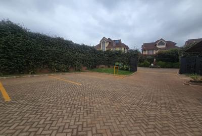 4 Bed Townhouse with En Suite in Runda