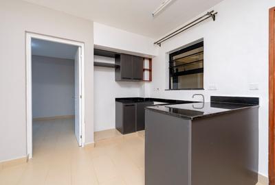 1 Bed Apartment with En Suite in Kitisuru