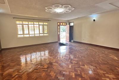 3 Bed Apartment with En Suite in Karen