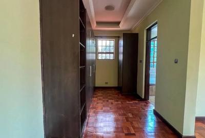 4 Bed Villa with Staff Quarters in Rosslyn - 4