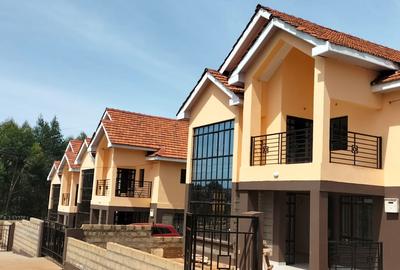 4 Bed House with En Suite at Kwa Ngando