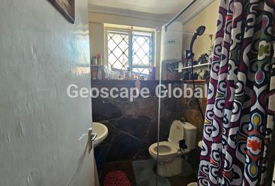 3 Bed House with En Suite in Lavington - 4