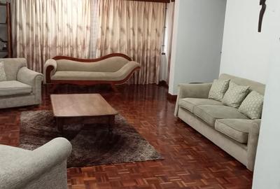 Serviced 3 Bed Apartment with En Suite at Dennis Plit Road