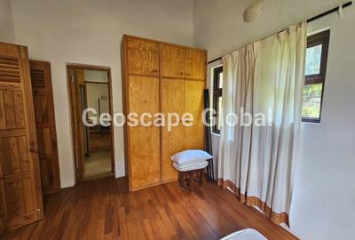 3 Bed House with En Suite in Runda