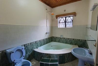 2 Bed House with Garden in Runda - 3