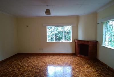 5 Bed House with En Suite at Kyuna