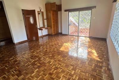 4 Bed Townhouse with En Suite in Lavington - 2