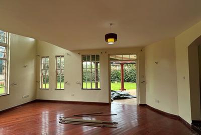 4 Bed Townhouse with En Suite at Miotoni