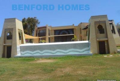 5 Bed Villa in Vipingo