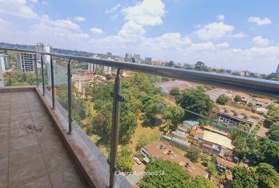 2 Bed Apartment with En Suite at Riverside Dr