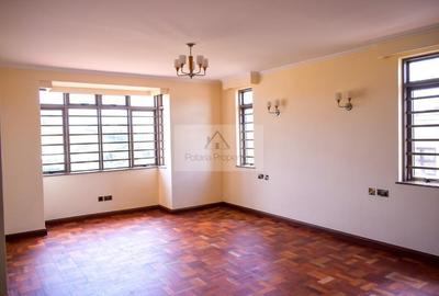 4 Bed Townhouse with En Suite in Runda