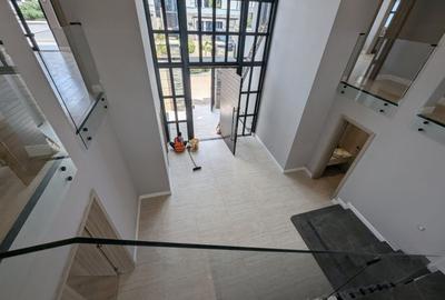 4 Bed House with En Suite at Runda