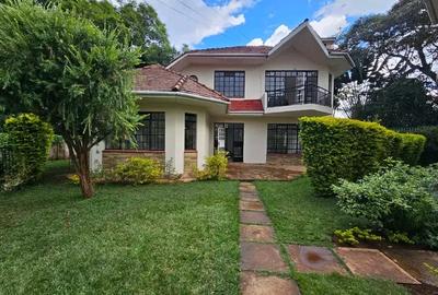 4 Bed Townhouse with En Suite in Westlands Area