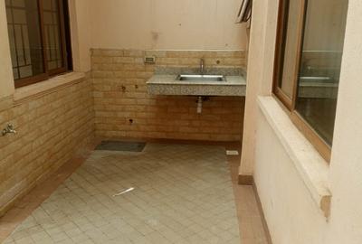 4 Bed Villa with En Suite in Lavington - 3