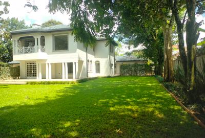5 Bed Townhouse with Staff Quarters at Few Minutes Drive To Germany School And Roslyn Academy