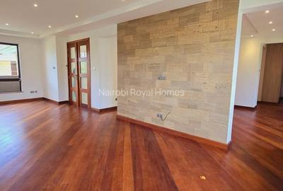 5 Bed Townhouse with En Suite at Lavington - 2