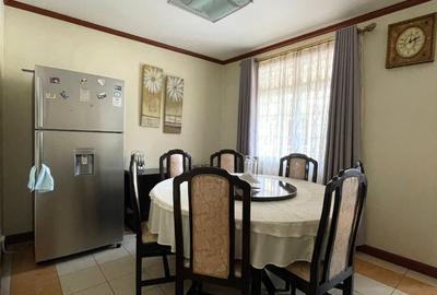 3 Bed Apartment with Parking in Parklands