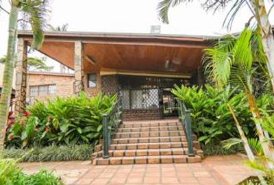 5 Bed Townhouse with En Suite at Kitisuru Road