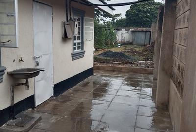 4 Bed House with Garden in Donholm