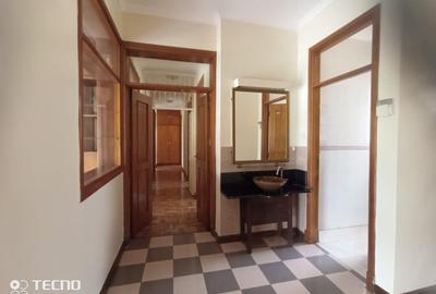 4 Bed Townhouse with En Suite in Muthaiga