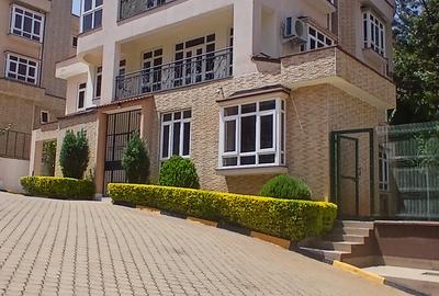 5 Bed Townhouse with En Suite at Lavington Green - 2