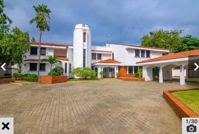 5 Bed House with En Suite at Nyali Mombasa