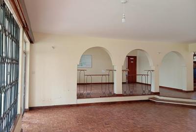 5 Bed Townhouse with En Suite at Lavington