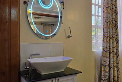 5 Bed Townhouse with En Suite in Runda - 3