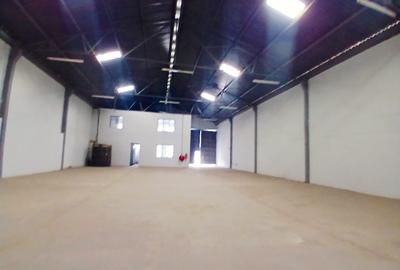 5,400 ft² Warehouse with Parking in Mombasa Road - 4