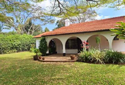 4 Bed House with En Suite in Loresho