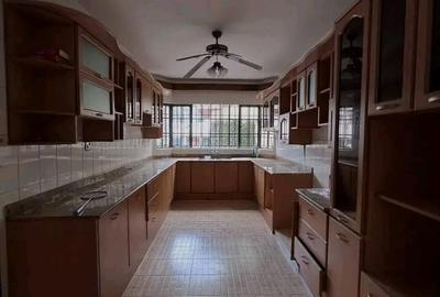 4 Bed Townhouse with En Suite at Kileleshwa - 3