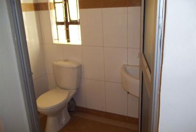 2 Bed Apartment with En Suite in Garden Estate - 3