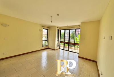 5 Bed House with En Suite in Runda