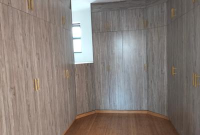 4 Bed Townhouse with En Suite in Lavington - 4