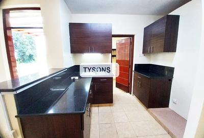 3 Bed Apartment with En Suite in Kiambu Town