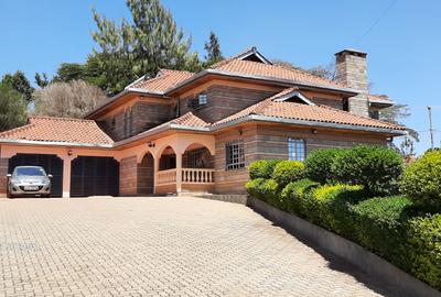 5 Bed House with En Suite in Nyari