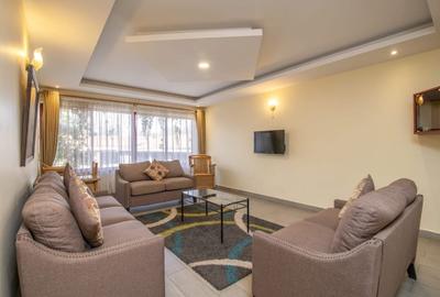 Serviced 1 Bed Apartment with En Suite at Westlands