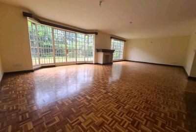 4 Bed Townhouse with En Suite in Spring Valley