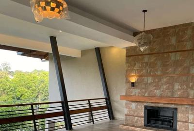 3 Bed House with En Suite in Rosslyn - 2