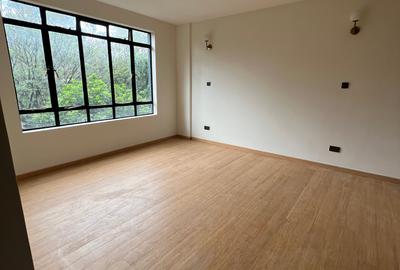 2 Bed Apartment with En Suite at Rhapta Road - 4