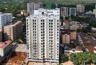 4 Bed Apartment with En Suite in Parklands