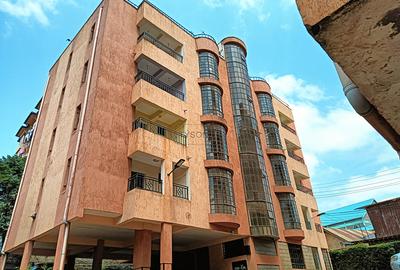 3 Bed Apartment with En Suite in Ruaka