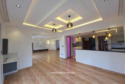 5 Bed House with Staff Quarters in Thika Road - 3