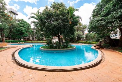 3 Bed Apartment with En Suite in Kahawa West