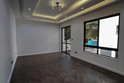 4 Bed Townhouse with En Suite in Lavington - 4